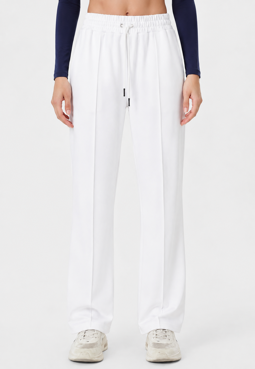 Relaxed Pleated Trouser - White.
