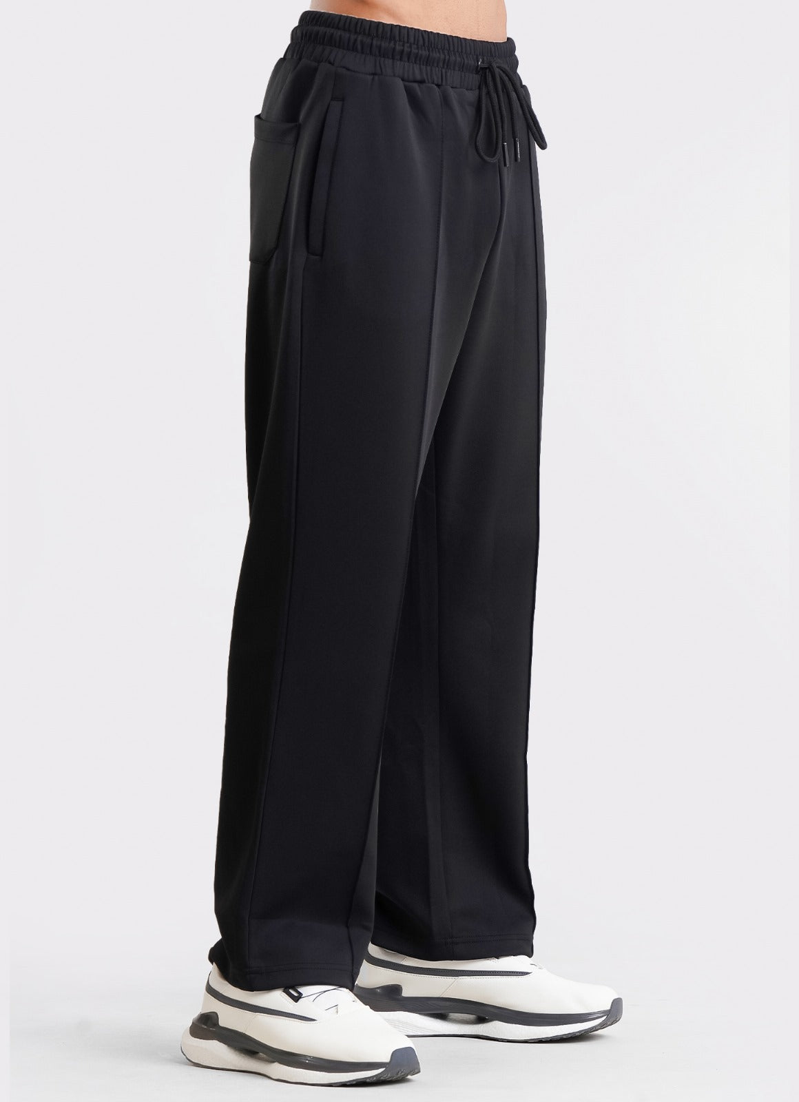 Relaxed Pleated Trouser - Black