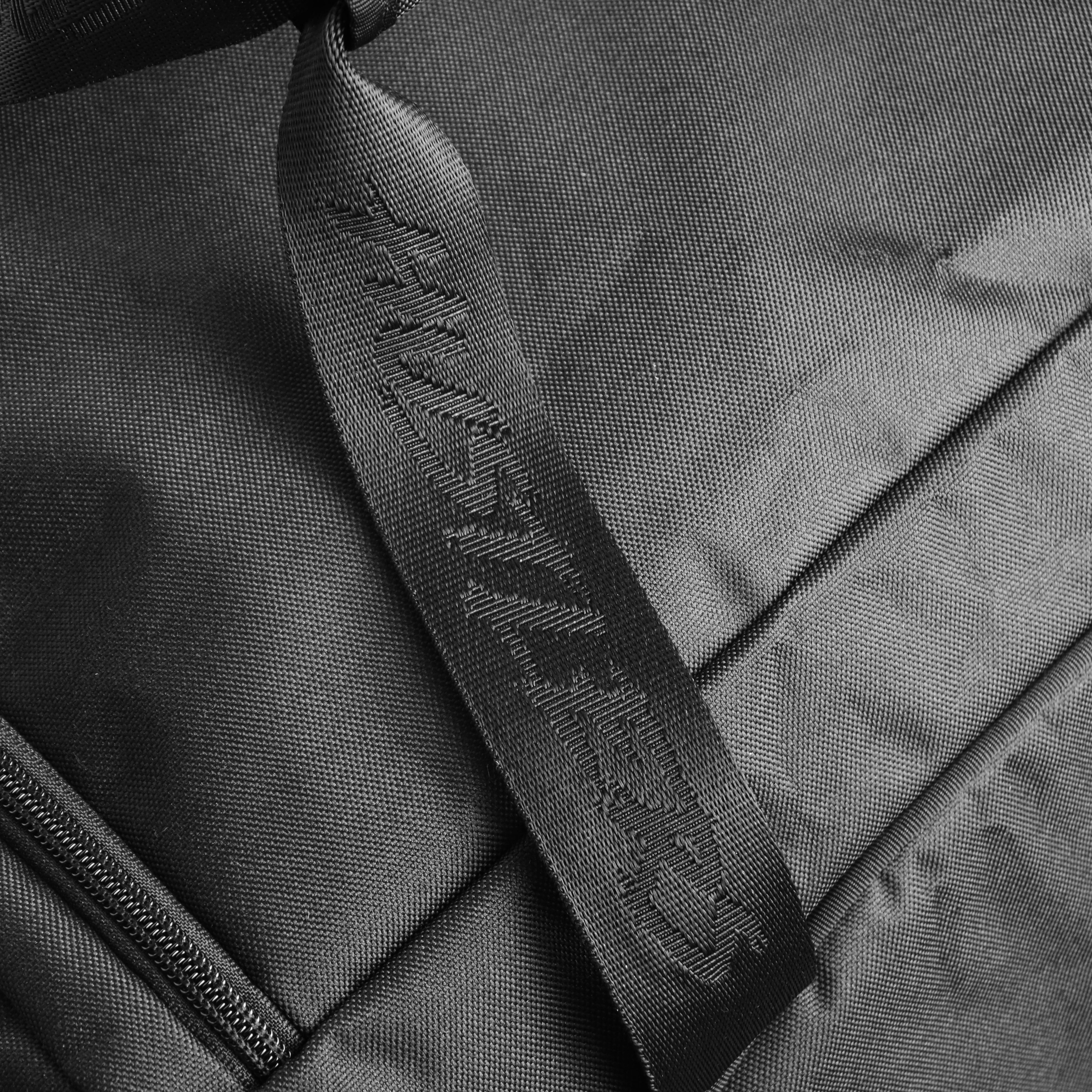 Pursuit Duffel Bag - Black